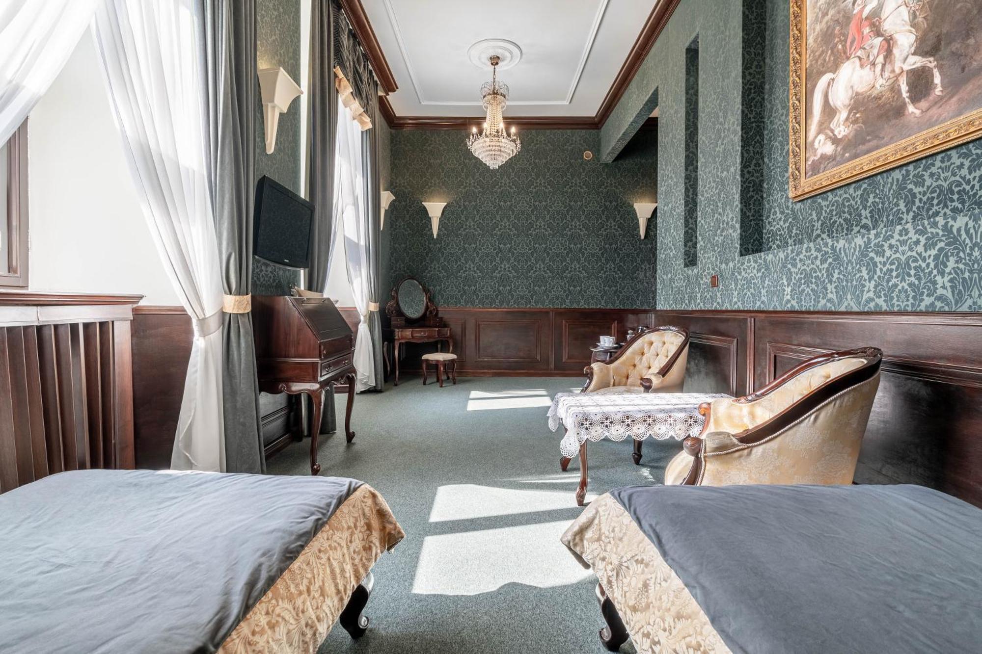 Aparthotel Zamek Uniejow Esterno foto