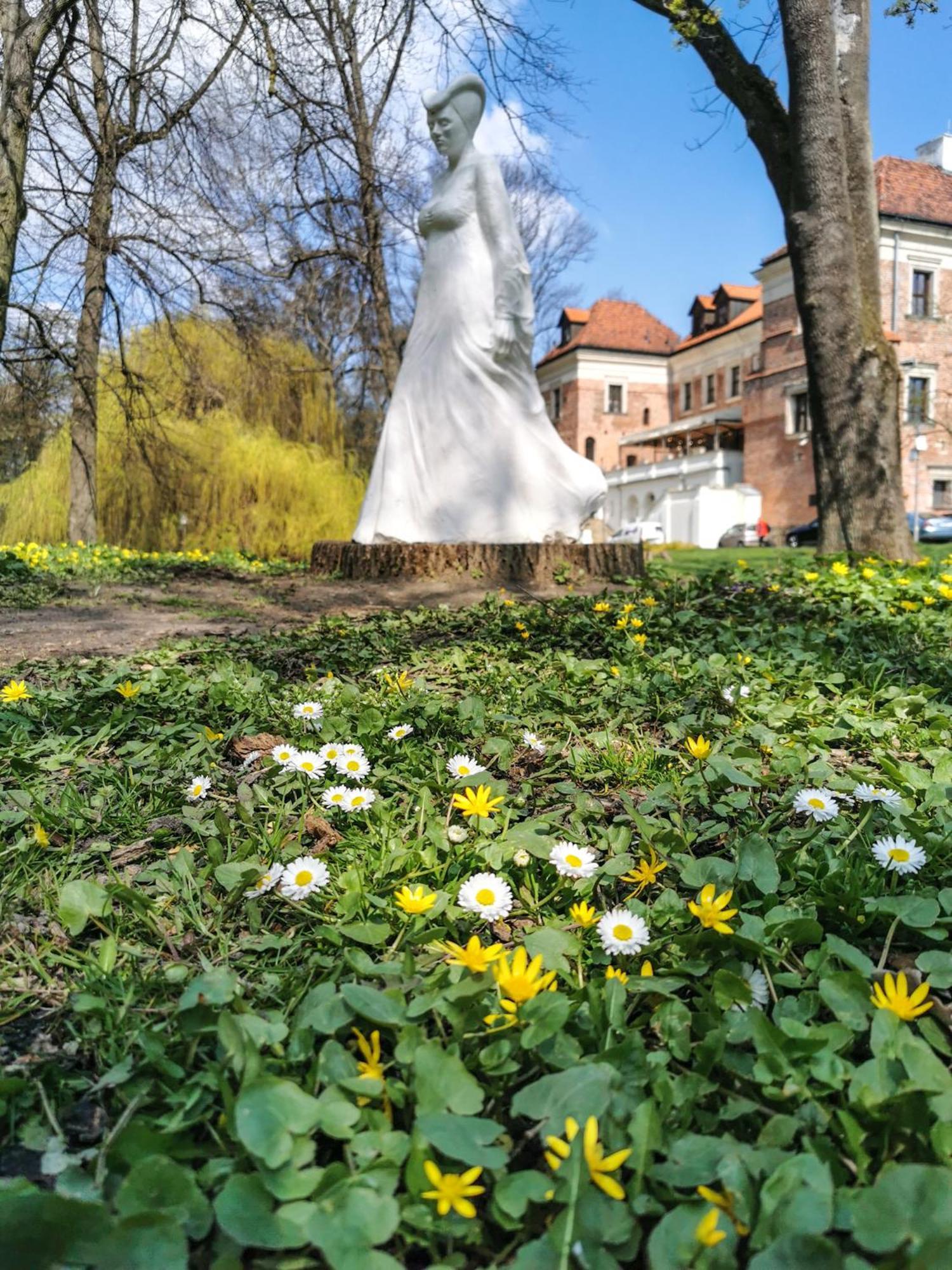 Aparthotel Zamek Uniejow Esterno foto